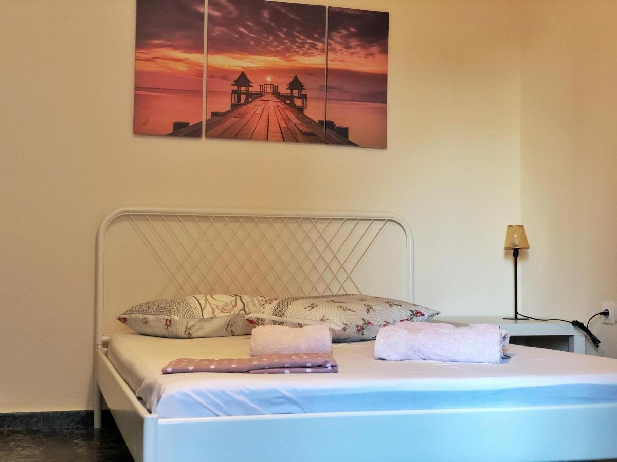 Argo Apartment 15Min From The Airport, 1Min From The Beach Artemis City Center Exterior foto